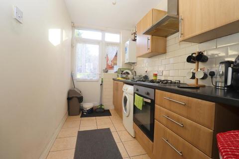 14 Wickstead Avenue, Luton, LU4 9DP