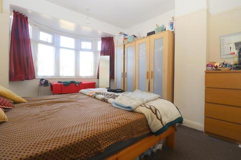 14 Wickstead Avenue, Luton, LU4 9DP