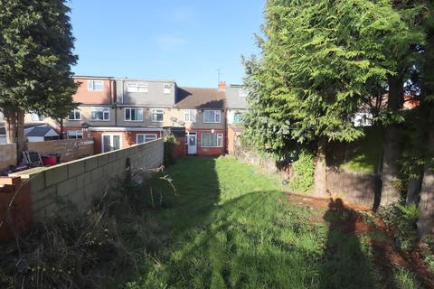 14 Wickstead Avenue, Luton, LU4 9DP