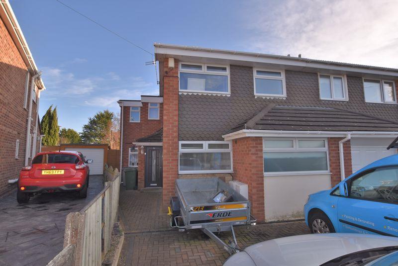 Girtrell Road, Saughall Massie 4 bed semidetached house £285,000