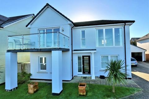16 Rowan Road, Wadebridge, PL27 7SN