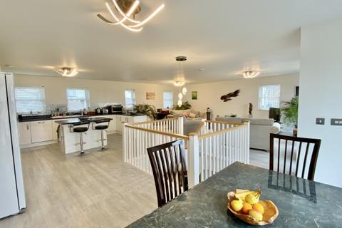 16 Rowan Road, Wadebridge, PL27 7SN
