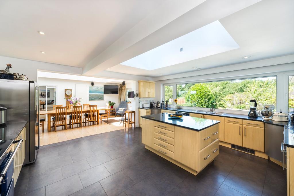 Kitchen/Breakfast Ro