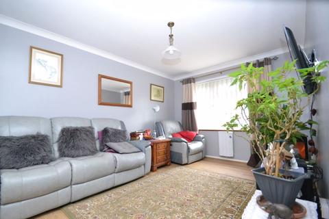 2 bedroom bungalow for sale - Foxley Road, Queenborough