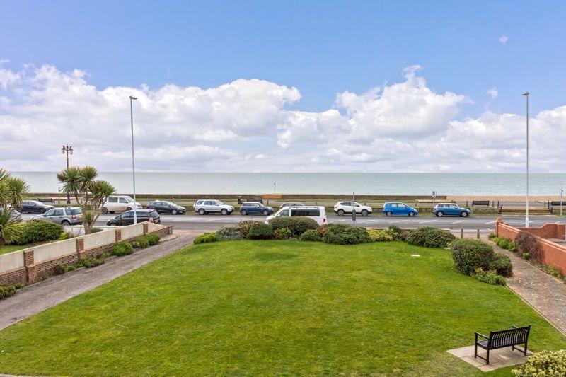 West Parade, Worthing 3 bed apartment £380,000