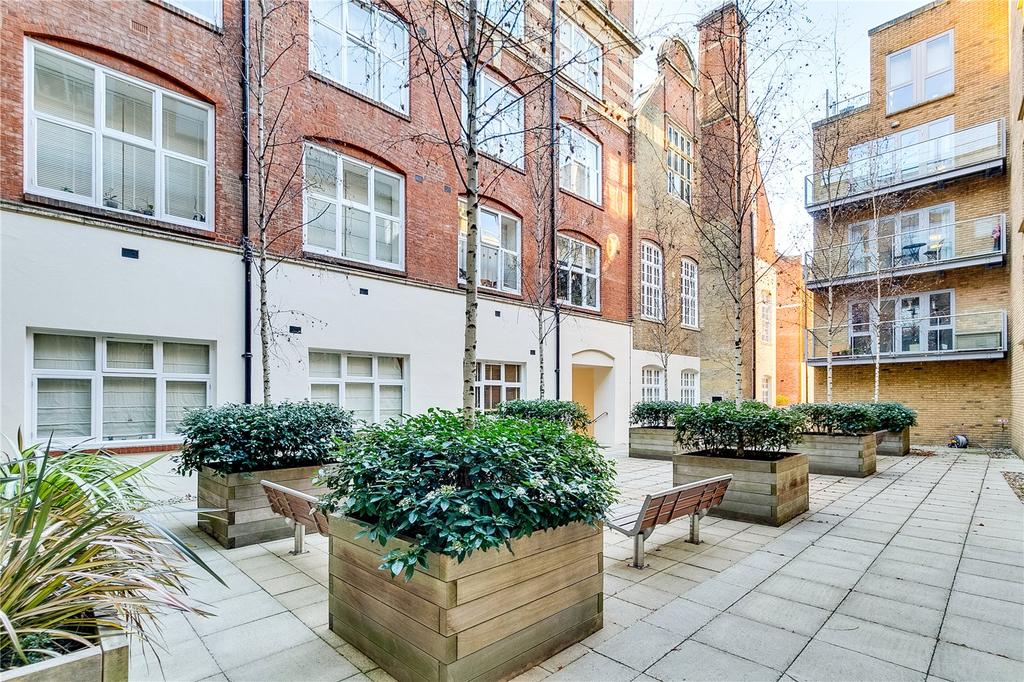 Communal Courtyard