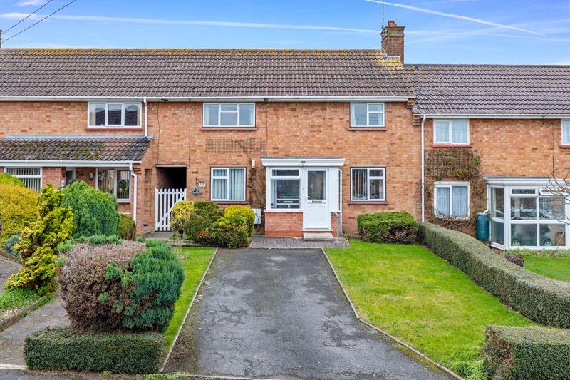 Hurst Road, Pershore 3 bed terraced house £235,000