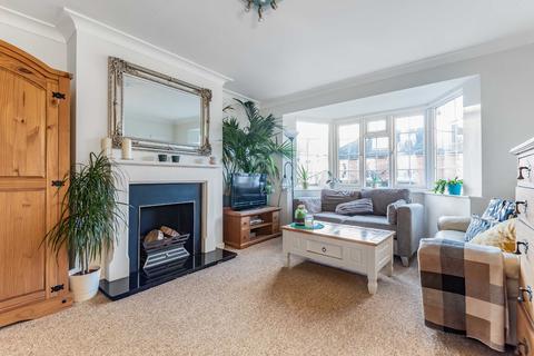 4 Braddon Court, Barnet, EN5 4EP