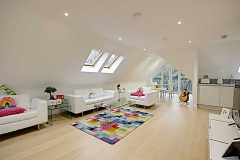 1 bedroom apartment for sale, Brookmans Manor, Georges Wood Road, Brookmans Park, Hertfordshire, AL9