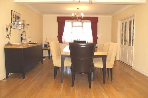 63 Parkgate Crescent, Barnet, EN4 0NW