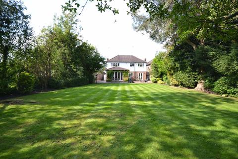 63 Parkgate Crescent, Barnet, EN4 0NW