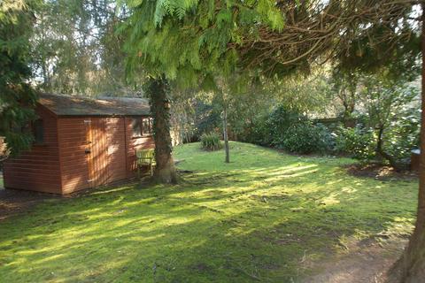 63 Parkgate Crescent, Barnet, EN4 0NW