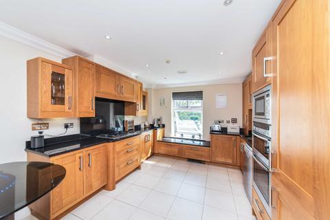 undefined, Beech Hill, Hadley Wood, EN4