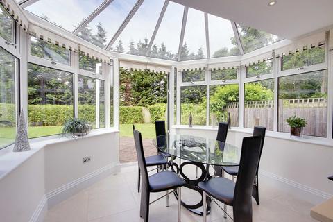 3 bedroom apartment for sale, Amara Lodge, Cockfosters Road, Hadley Wood, EN4