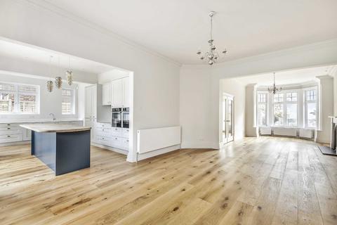 6 bedroom detached house for sale, Aldermans Hill, Palmers Green, London, N13