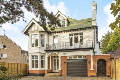 6 bedroom detached house for sale, Aldermans Hill, Palmers Green, London, N13