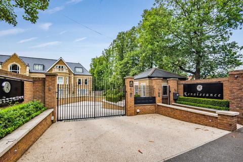 3 bedroom apartment for sale, Cockfosters Road, Hadley Wood, EN4