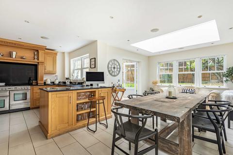 33 Parkgate Crescent, Barnet, EN4 0NW