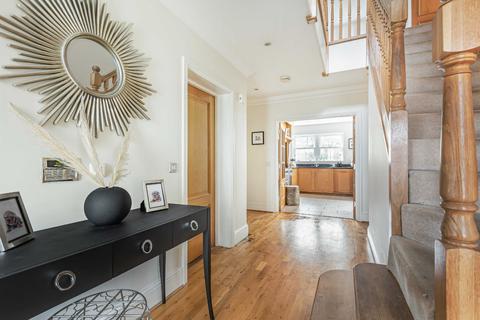 33 Parkgate Crescent, Barnet, EN4 0NW