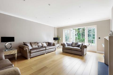 6 bedroom detached house for sale - Whitestone Close, Hadley Wood, Hertfordshire, EN4