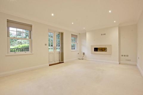 3 bedroom apartment to rent, Georges Wood Road, Brookmans Park, Hertfordshire, AL9