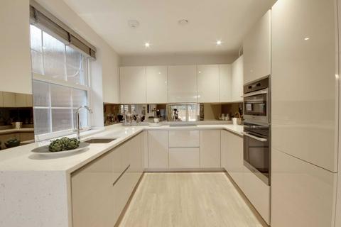 undefined, Totteridge Lane, Totteridge, N20