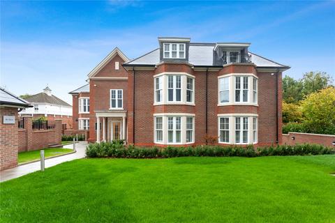 3 bedroom apartment for sale, Maytree Court, Camlet Way, Hadley Wood, Hertfordshire, EN4