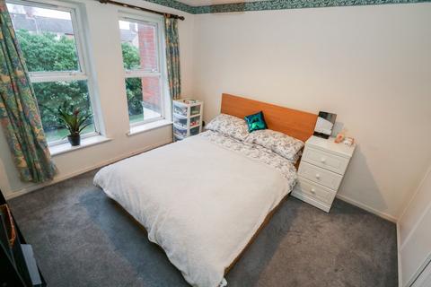 2 bedroom apartment for sale - 35 Morton Gardens, Rugby, Warwickshire CV21 3TG