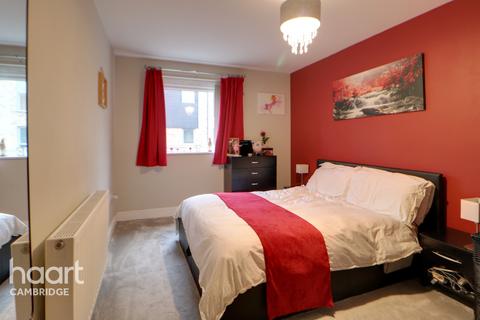 2 Gladeside, Chesterton, Cambridge, CB4 1GA