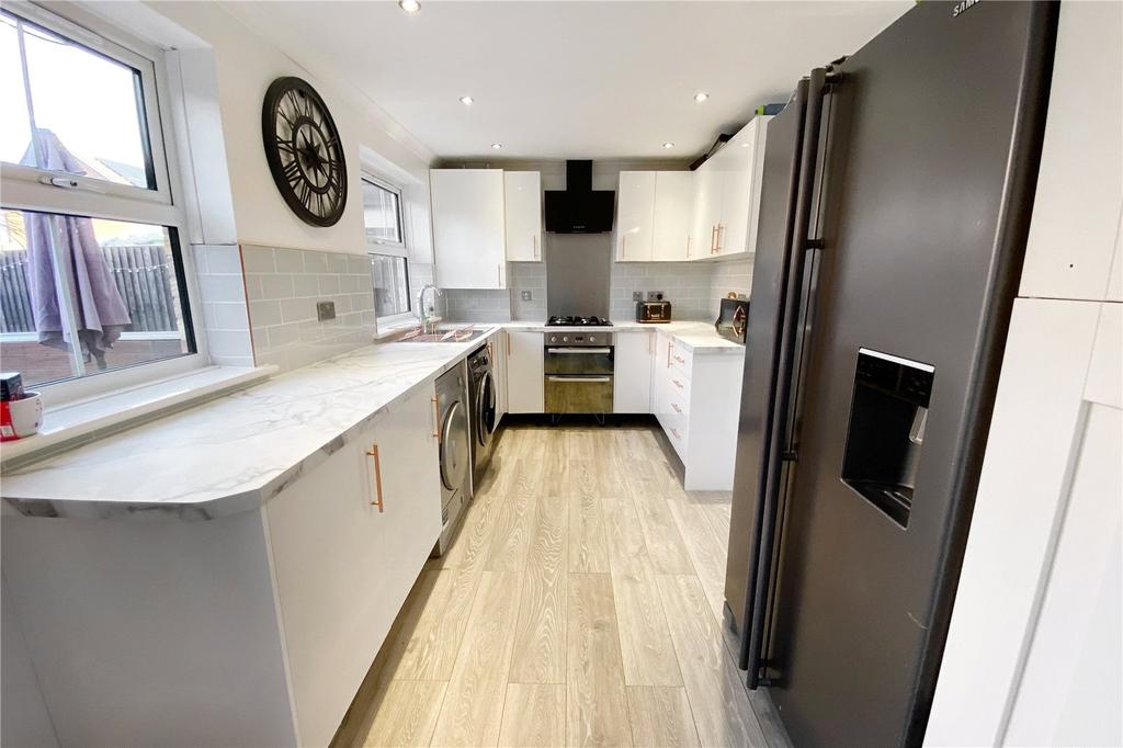Finches Close, Littlehampton, West... 3 bed terraced house £320,000