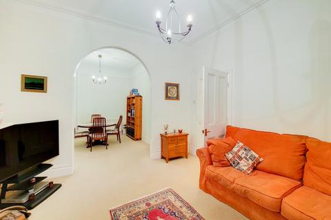 52 Worlingham Road, London, SE22 9HD