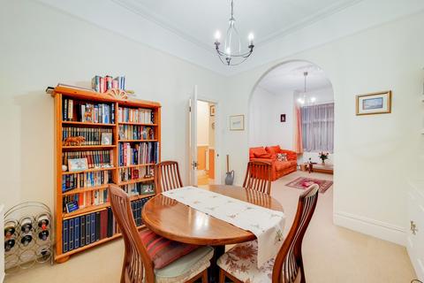 52 Worlingham Road, London, SE22 9HD