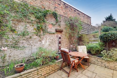52 Worlingham Road, London, SE22 9HD