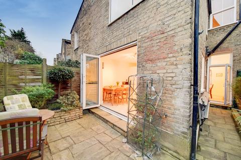 52 Worlingham Road, London, SE22 9HD