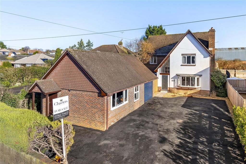 New Farm Road, Alresford, Hampshire, SO24 4 bed detached house £699,950