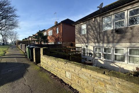 1 bedroom terraced house to rent, Waltham Way, Chingford, E4