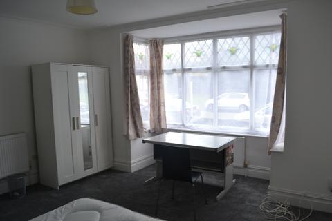 5 bedroom terraced house to rent, Stapleton Road