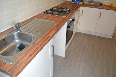 5 bedroom terraced house to rent, Stapleton Road