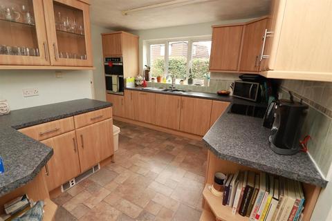 4 bedroom detached house for sale - Church Road, Yate, Bristol, BS37 5BG