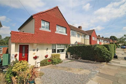 3 bedroom end of terrace house for sale - Fulwell Park Avenue, Twickenham, Greater London, TW2