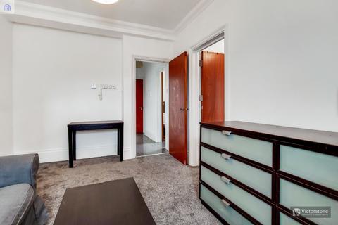 undefined, Whitechapel Road, Whitechapel, London, E1