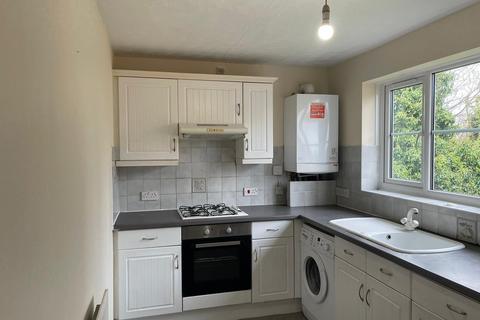 2 bedroom flat to rent, Silver Way, Romford, Essex, RM7