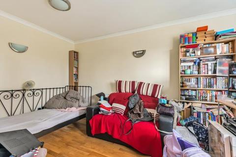 1 bedroom flat for sale - Langley,  Berkshire,  SL3