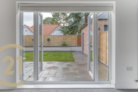 12 Cantley Lane, Doncaster, DN4 6ND