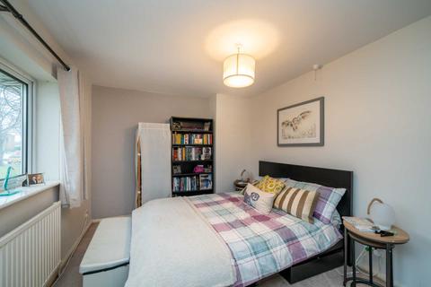 15 Shepherds Green, Hemel Hempstead, HP1 2HL