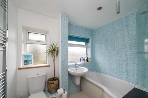 15 Shepherds Green, Hemel Hempstead, HP1 2HL