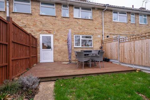 15 Shepherds Green, Hemel Hempstead, HP1 2HL
