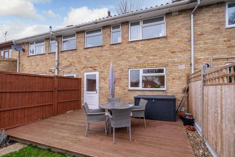 15 Shepherds Green, Hemel Hempstead, HP1 2HL