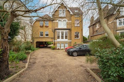 Flat B, 12 Sutherland Road, London, W13 0DT