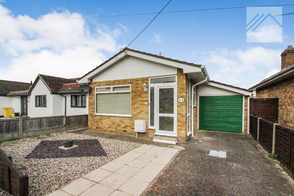 Metz Avenue, Canvey Island 1 bed bungalow £250,000